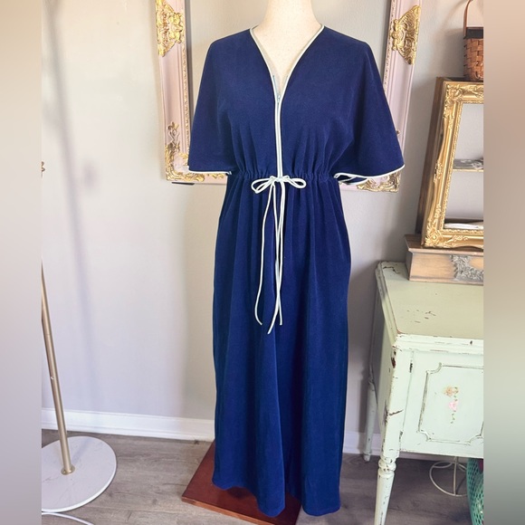 Vintage Vanity Fair Blue Velour Flutter Sleeve Kaftan Robe Housecoat Small - Picture 1 of 11